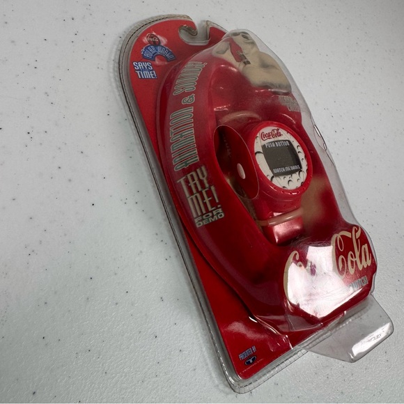 Coca-Cola Polar Bear Animated Watch in Red and White - Picture 4 of 10